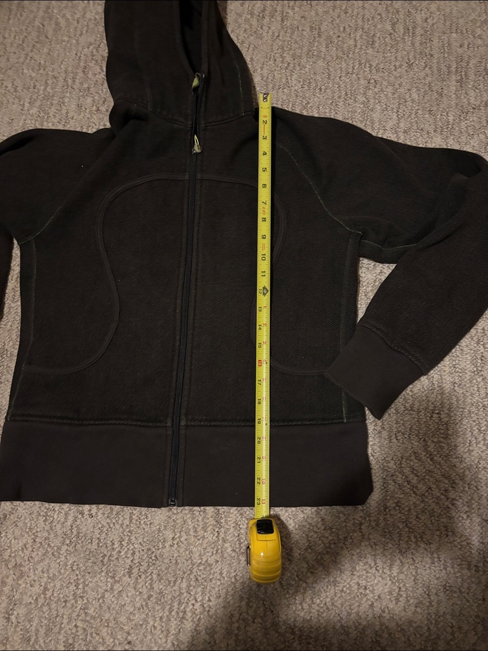 lululemon heavy Scuba women’s Blackish grey Hoodie with Green Lining and Logo - Picture 10 of 11